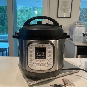 Instant Pot Duo Mini 3-Quart Electric Pressure Cooker in Stainless Steel